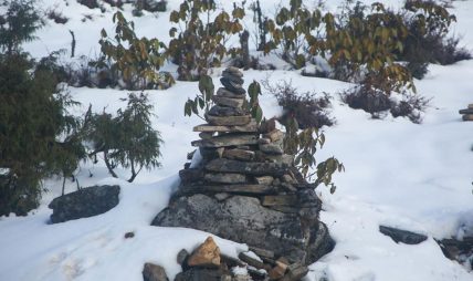 पर्यटकको रोजाइमा सिन्धुपाल्चोकको भैरवकुण्ड