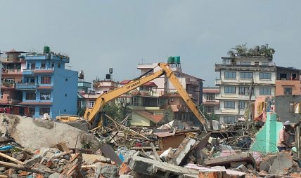 गैरीगाउँका भत्काउन बाँकी घर पुनः भत्काउन सुरु