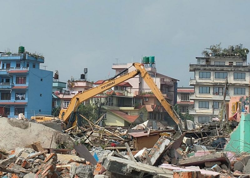 गैरीगाउँका भत्काउन बाँकी घर पुनः भत्काउन सुरु