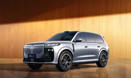 डोङफेङको भोयाद्वारा नयाँ हुवावे हार्मोनीओएस, 800V PHEV र EV संस्करणसहितको ताइशान X8 SUV सार्वजनिक