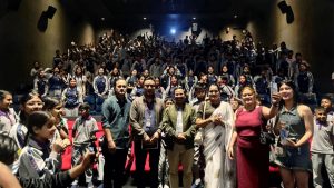 ‘गुरु आमा’ हेर्ने दर्शकले भरिए काठमाडौँका सिनेमाहल, चर्चित कलाकारका फिल्म फिक्का