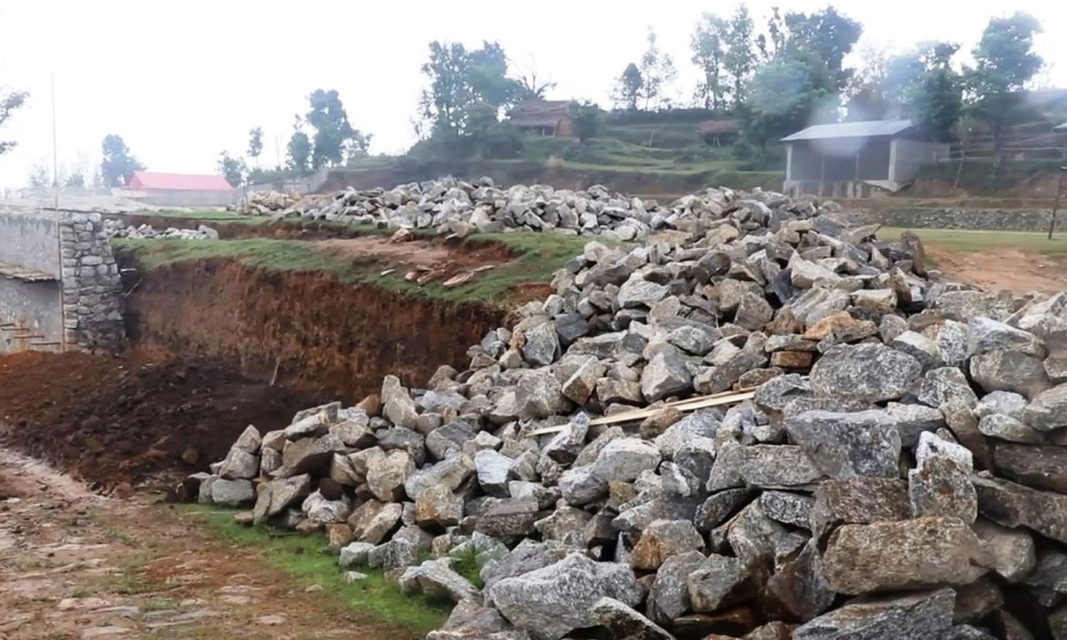 खोक्सिकमा खेलमैदान स्तरोन्नतिका काम सुरु