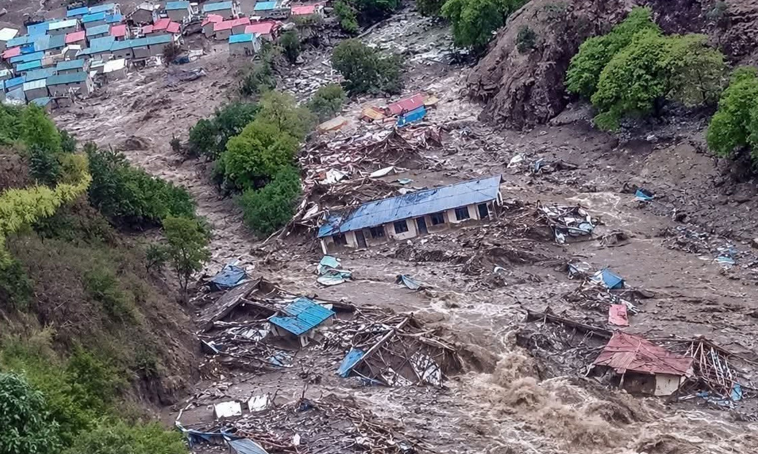 हुम्लाको नेप्का गाउँमा पहिराले विद्यालय भवन बगायो