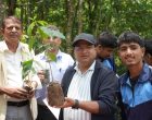 फेदीखोलामा उदाहरणीय अभियान : १४ रोपनीमा कफी रोपण, विद्यार्थीलाई पोशाक र आईसीटी ल्याब हस्तान्तरण