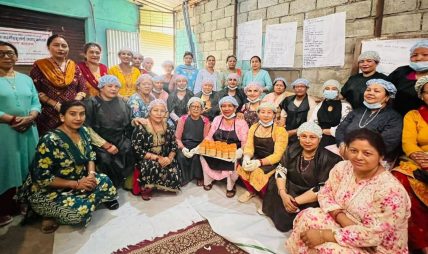 अचार बनाउने तालिमपछि उद्यमशील बन्दै महिला