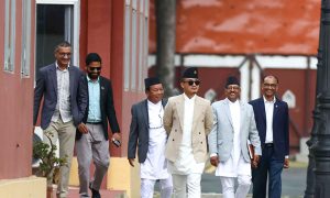 प्रधानमन्त्री बालेनको सिफारिसमा गुरुङ गृहमन्त्री र पुन विज्ञान मन्त्री बन्दै, शपथको लागि शितल निवास पुगे