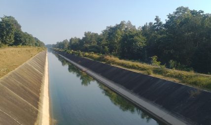 सिक्टा सिँचाइ आयोजनाले नियमित पानी छोड्न थालेपछि खुसी छन् किसान सिक्टा सिँचाइ आयोजनाले नियमित पानी छोड्न थालेपछि खुसी छन् किसान