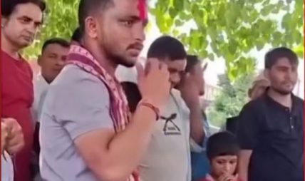 सांसद खनालले धम्काए अस्पताल व्यवस्थापन समिति सदस्य थापालाई सांसद खनालले धम्काए अस्पताल व्यवस्थापन समिति सदस्य थापालाई