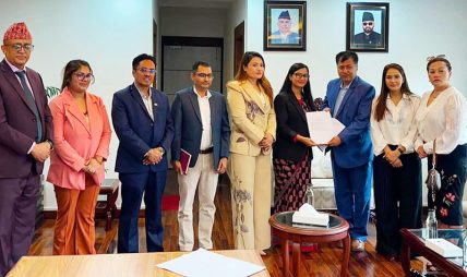 एनआरएन ऐनलाई प्राथमिकताका साथ संसदमा लैजाने कानुनमन्त्री गौतमको प्रतिबद्धता