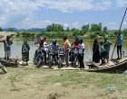 राप्ती तटीय क्षेत्रका नागरिकलाई नदी तर्न डुङ्गाकै भर राप्ती तटीय क्षेत्रका नागरिकलाई नदी तर्न डुङ्गाकै भर