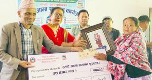 पालिकाद्धाारा पन्ध्र जना ‘स्मार्ट’ आमा सम्मानित