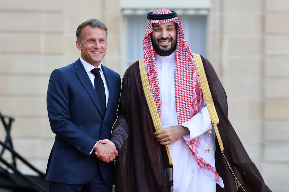 पेरिसनजिक थिम पार्क बनाउन फ्रान्स र साउदी अरबबीच सहमति