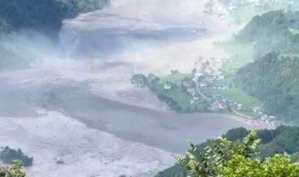 कृत्रिम अभाव र कालोबजारी रोक्न धादिङबेँसीमा बजार अनुगमन कृत्रिम अभाव र कालोबजारी रोक्न धादिङबेँसीमा बजार अनुगमन