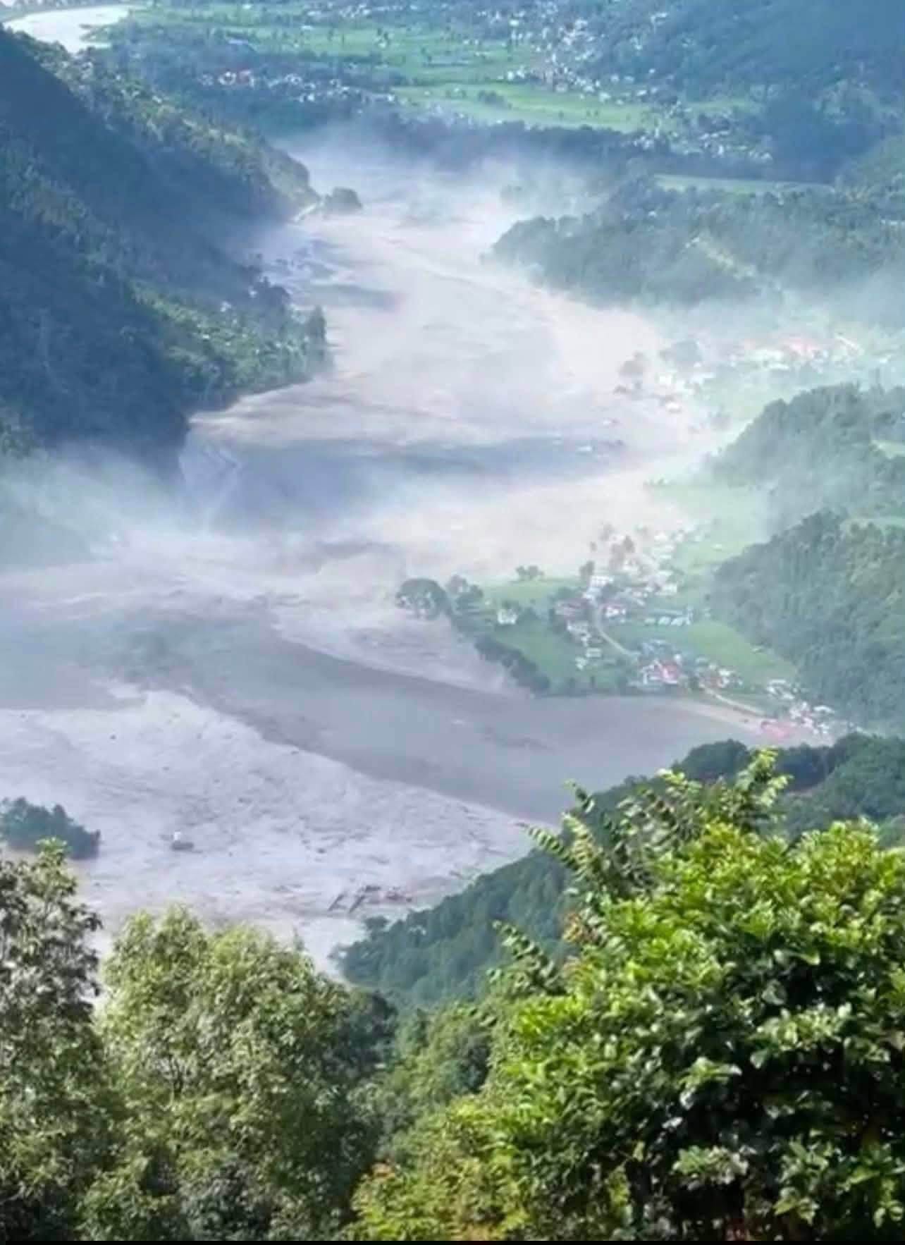 कृत्रिम अभाव र कालोबजारी रोक्न धादिङबेँसीमा बजार अनुगमन