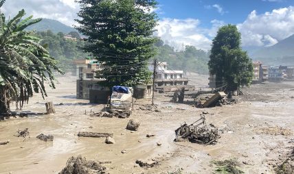 लाङटाङ खोला जलविद्युत् आयोजनामा कार्यरत ६० जना सम्पर्कविहीन