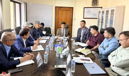 वित्त शास्त्रका प्राज्ञिक व्यक्तित्वहरूसँग धितोपत्र बोर्डको नीति संवाद