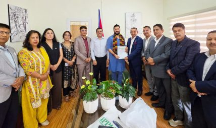 इप्पान प्रतिनिधिमण्डलले भेट्यो रविलाई – ऊर्जा विकासका लागि निजी क्षेत्रलाई पूर्ण साझेदार बनाउन माग
