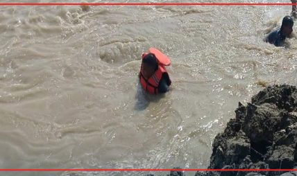 लालबकैया खोलामा डुबेर दुई बालबालिकाको मृत्यु, एक अझै बेपत्ता लालबकैया खोलामा डुबेर दुई बालबालिकाको मृत्यु, एक अझै बेपत्ता