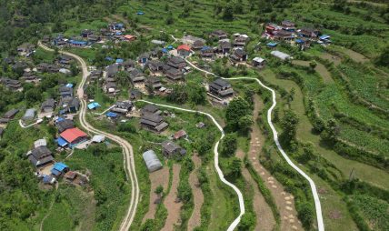 म्याग्दीमा चार किलोमिटर पदमार्ग निर्माण