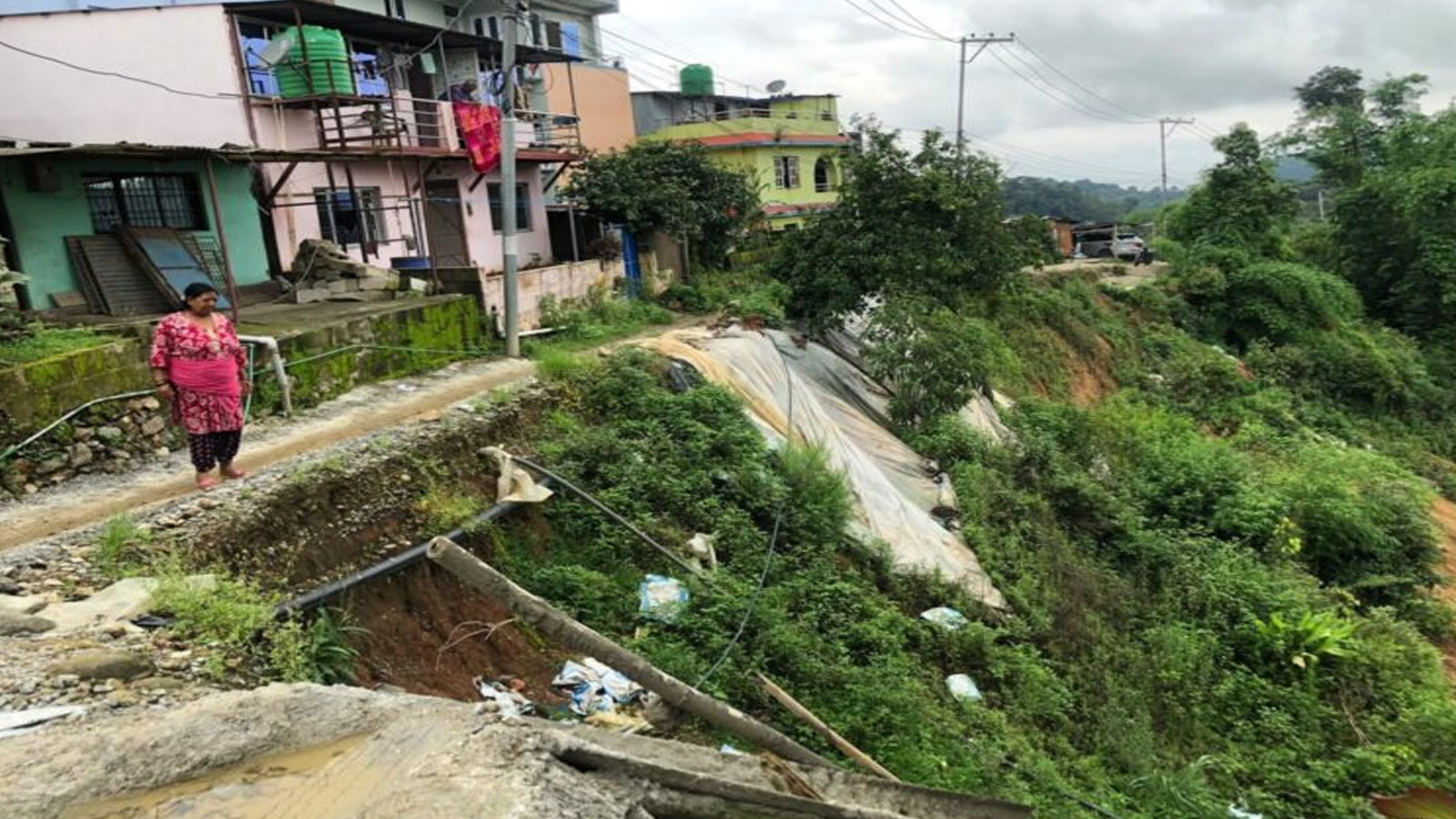 पुरानो पहिरोको पिरलो