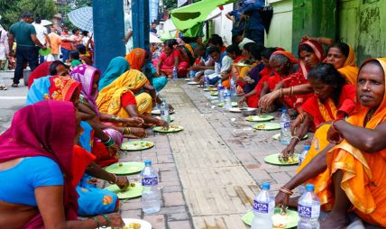सरकारसँग सहमतिपछि घर फर्किए लघुवित्तपीडित