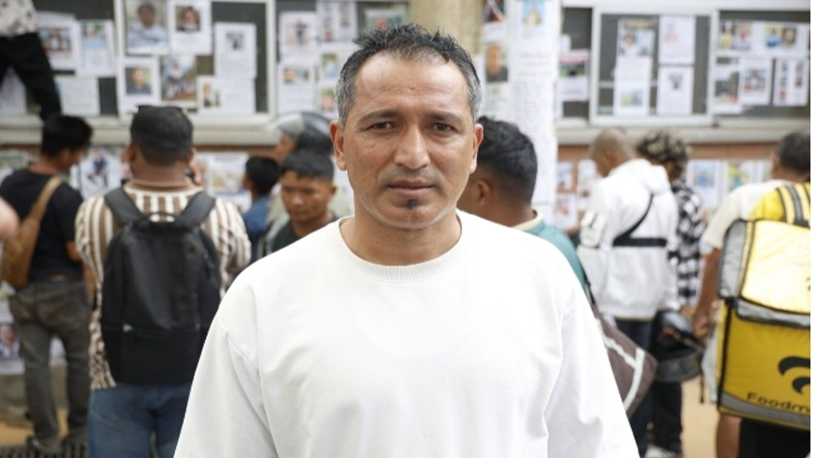 आँखैअघि साथीहरू बगे, ओढारमा बित्यो रात