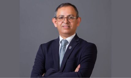 चार महिना पछि काममा फर्के सन नेपाल लाइफका सिइओ अर्याल चार महिना पछि काममा फर्के सन नेपाल लाइफका सिइओ अर्याल