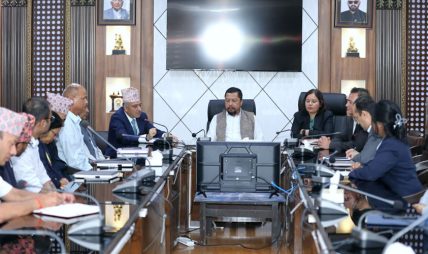 ऊर्जा क्षेत्रका विभिन्न निकायहरुद्वारा थप २ करोड १२ लाख रुपैयाँ आर्थिक सहयोग